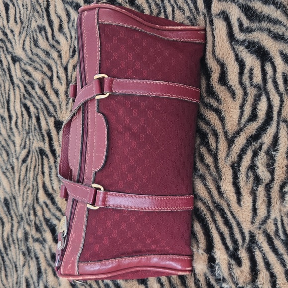 Gucci Handbags - GUCCI Authentic So Vintage But Beautiful Gucci Rare Boston Bag